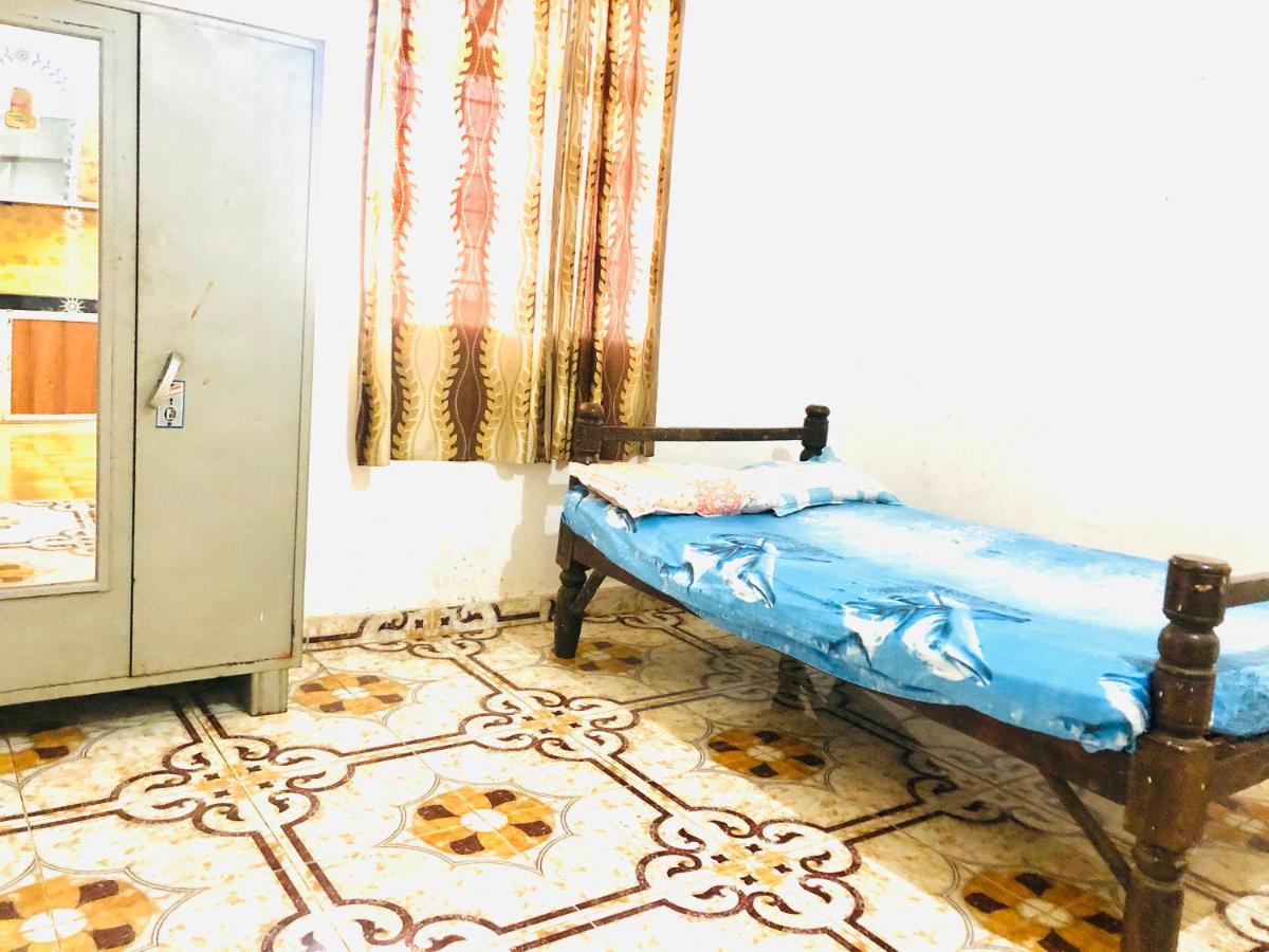 Blue Waves Guest House Calangute Buitenkant foto