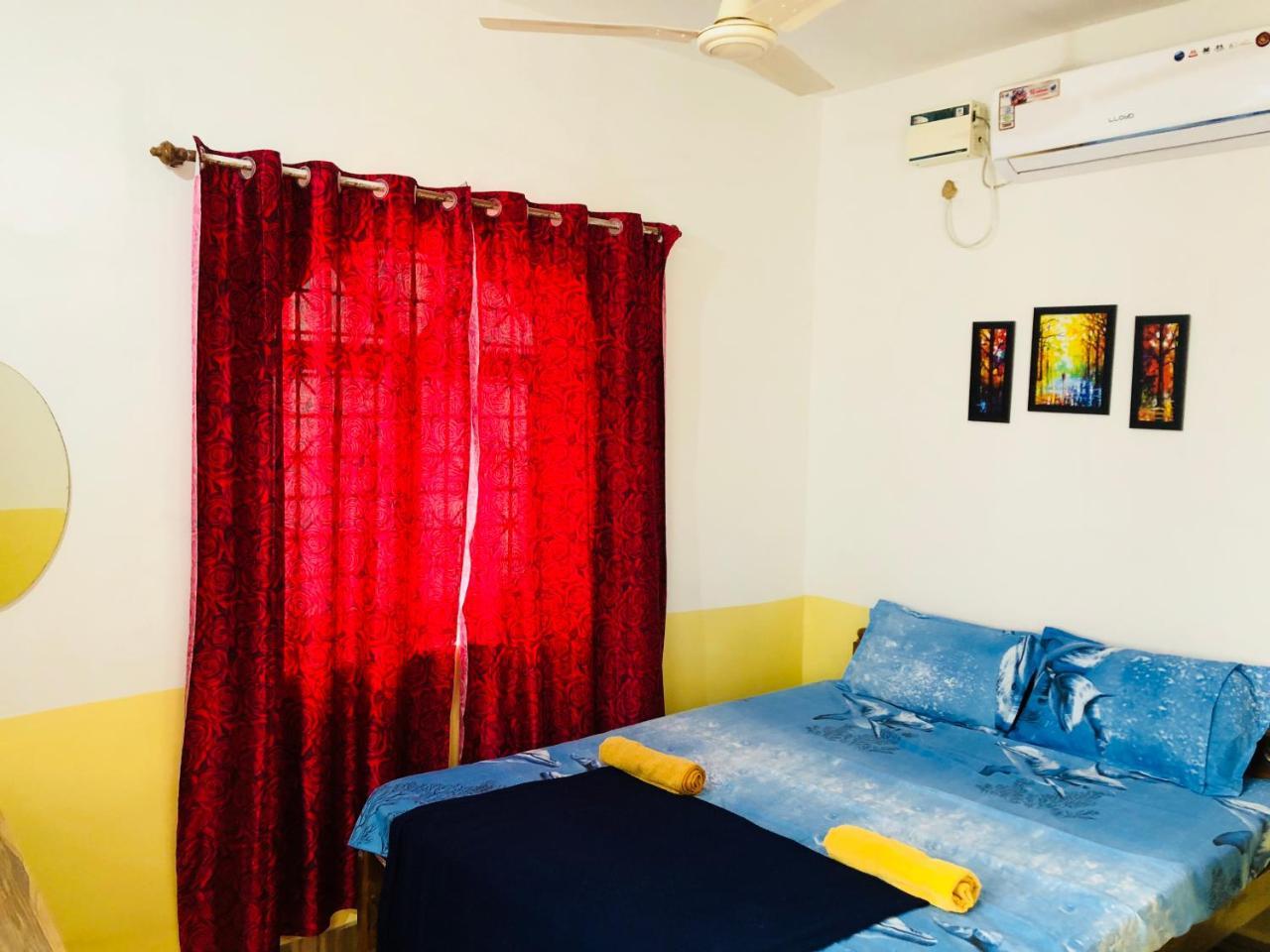 Blue Waves Guest House Calangute Buitenkant foto